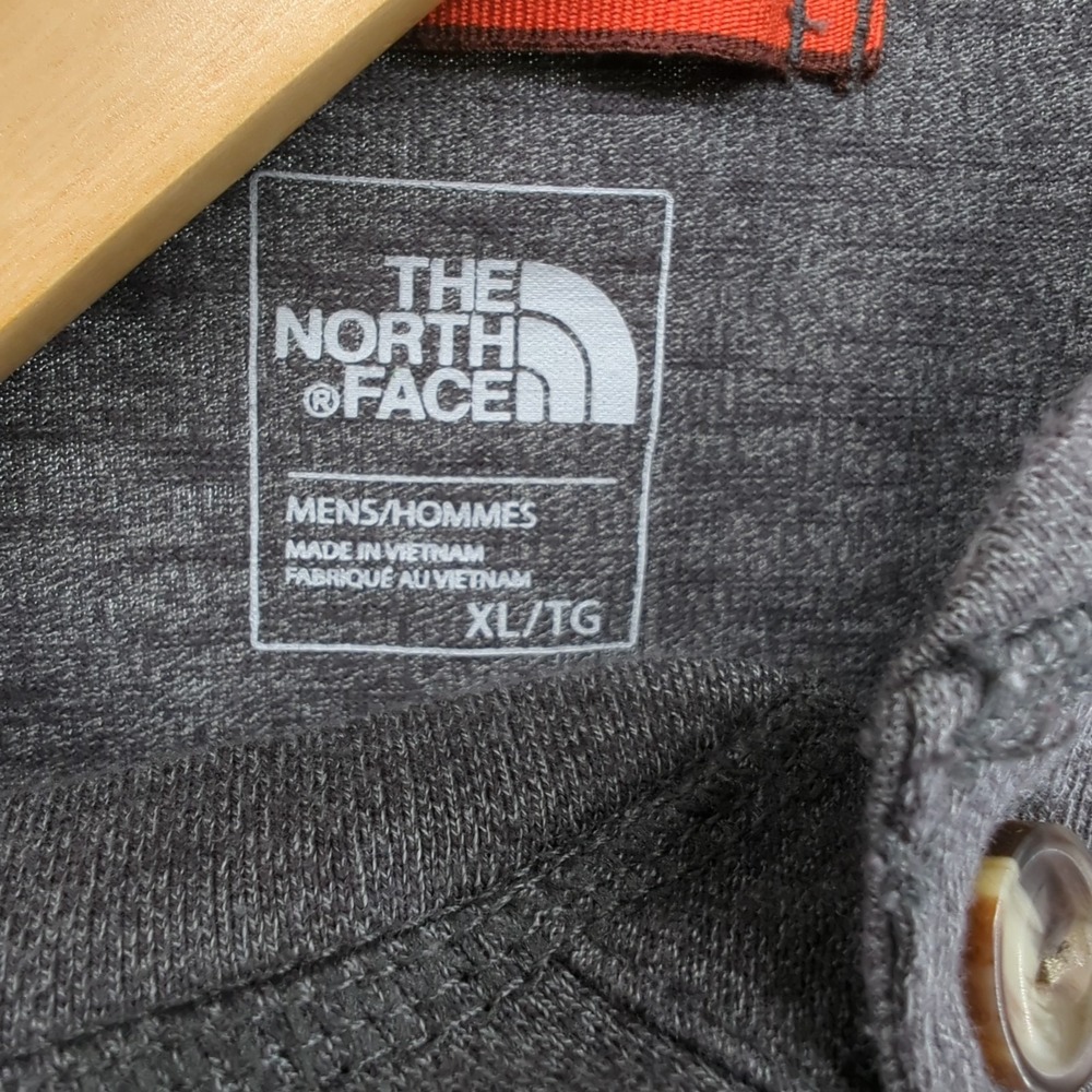 North Face Shirt Mens XL Gray Long Sleeve Henley Outdoor Camping Hiking READ - Picture 4 of 8